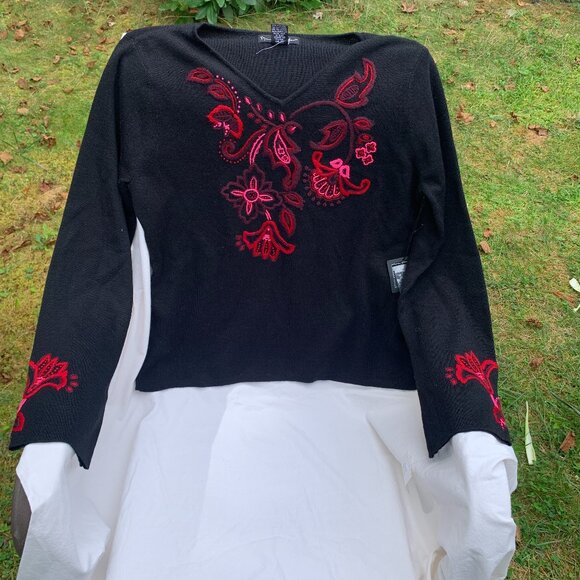 Mercer Madison Black Floral  Sweater Size XL - Picture 1 of 4